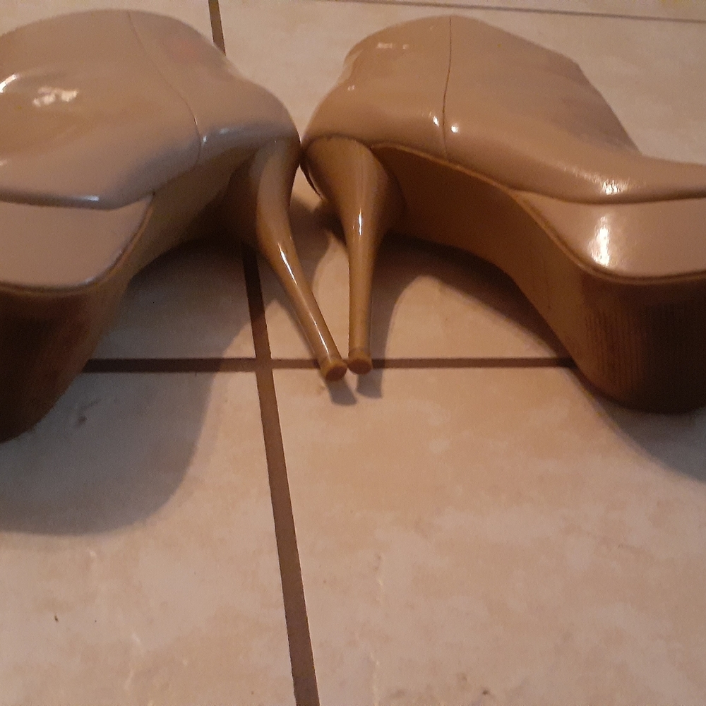 Pump heels - Picture 9 of 9